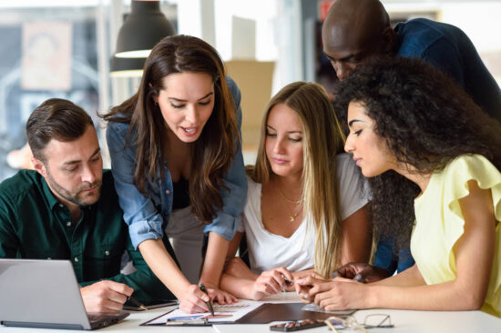 Etudiants en groupe